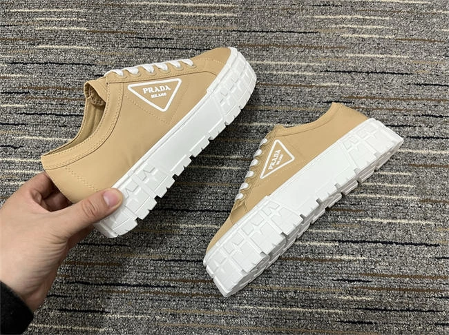 Pra*a sneaker women stylish 3399