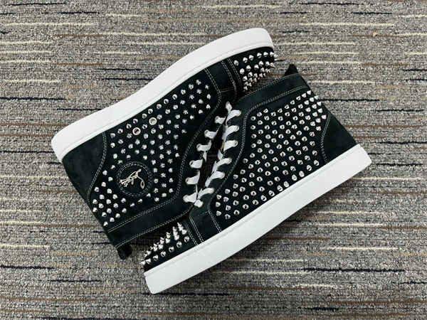 Chr1st1an louboutin modernlook 2667